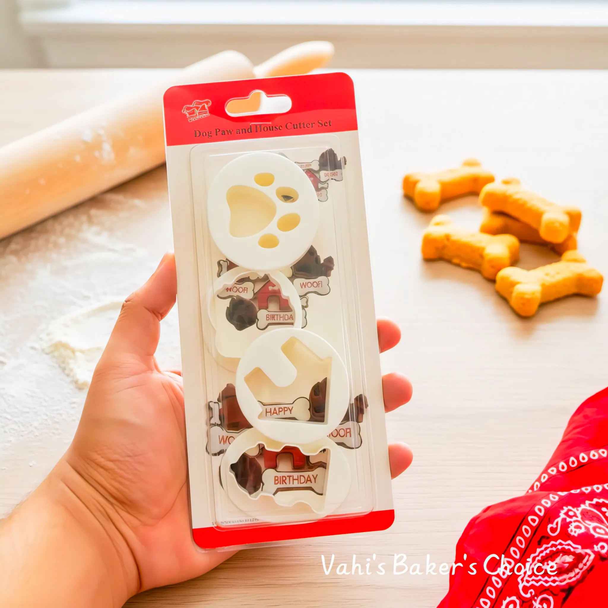 Dog house and paws Cutter