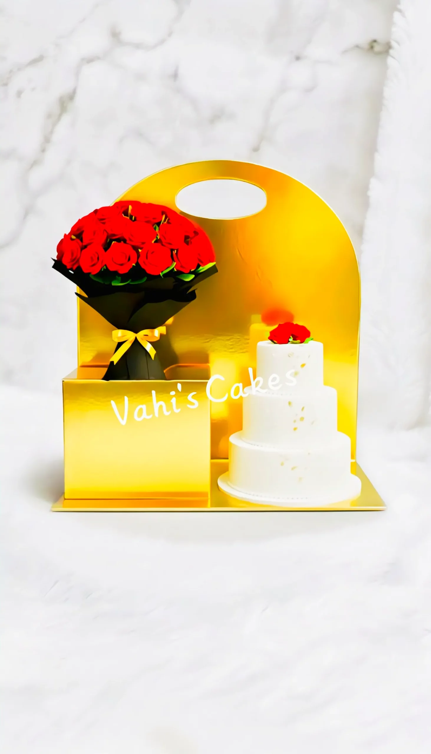 Hamper Cake Stand Gold