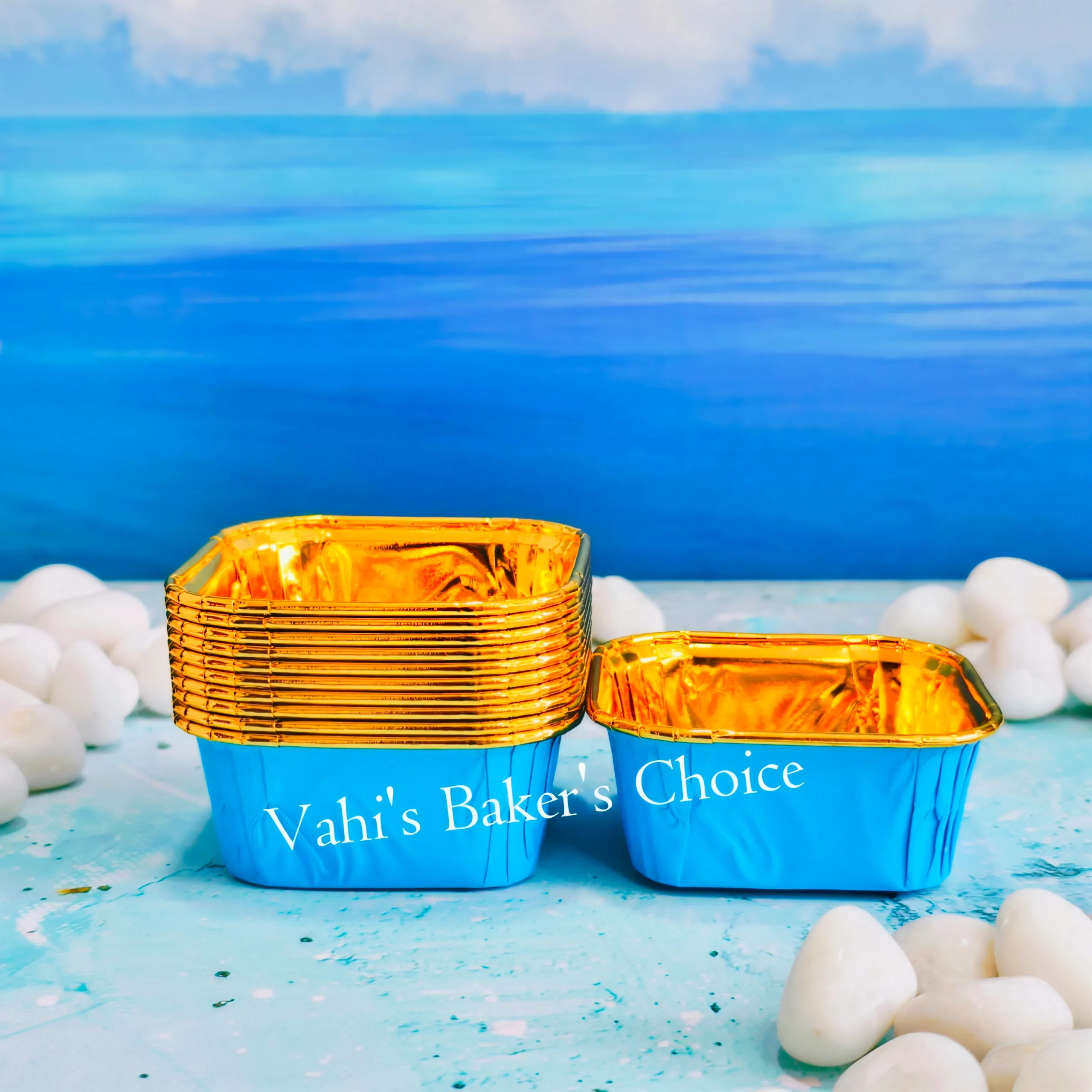 Square Baking Cup Gold Foil D4