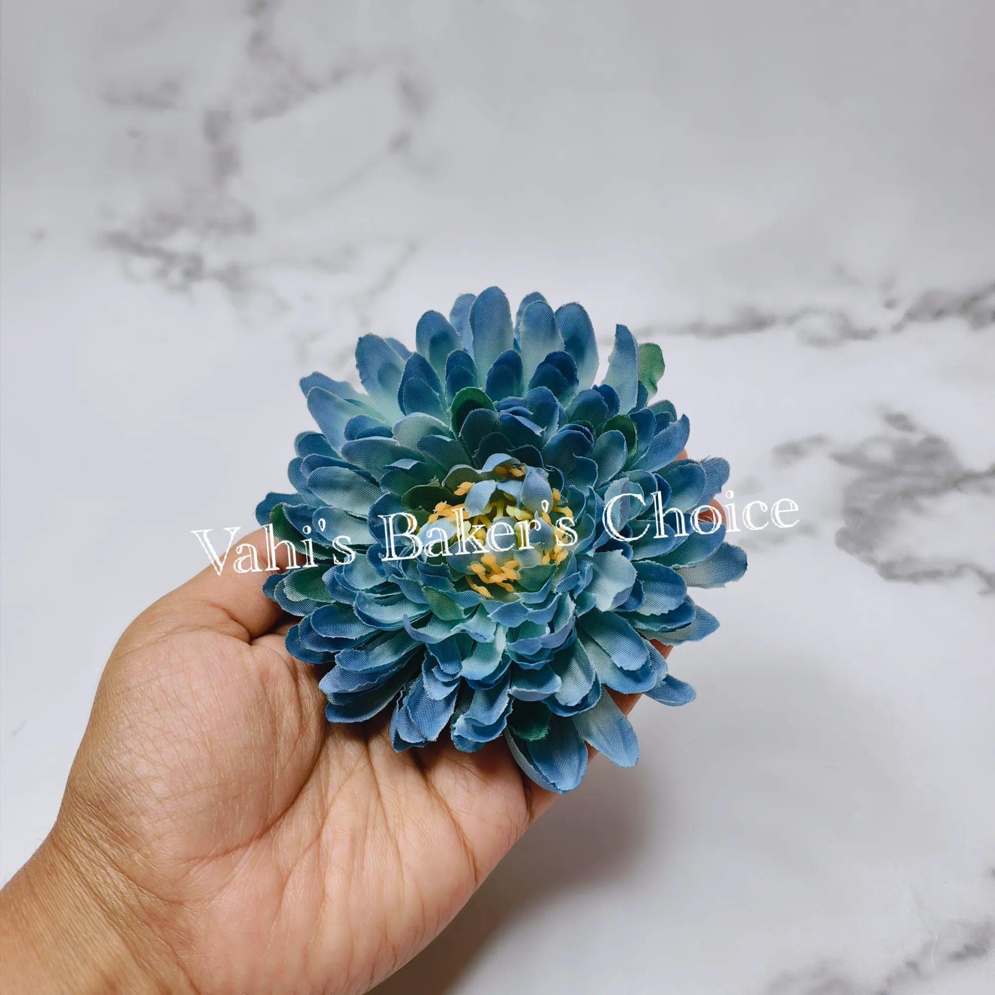 FL 10 cm Shaded Blue Chrysanthemum Head